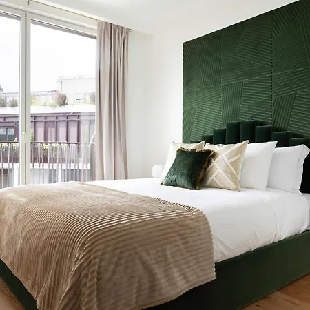 Sa Bandeira 5C 4Br 4 Ensuites Central Porto *