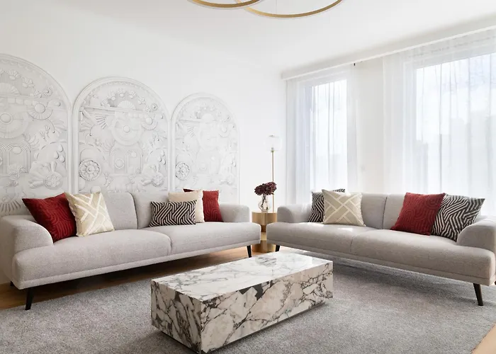 Sa Bandeira Signature Apartment *